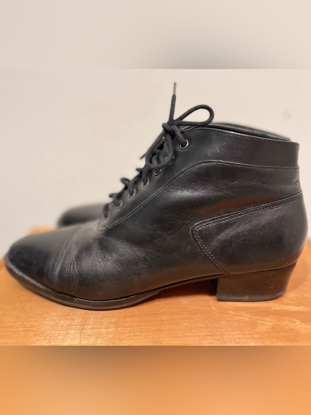 Women's Black Leather Lace-Up Ankle Boots